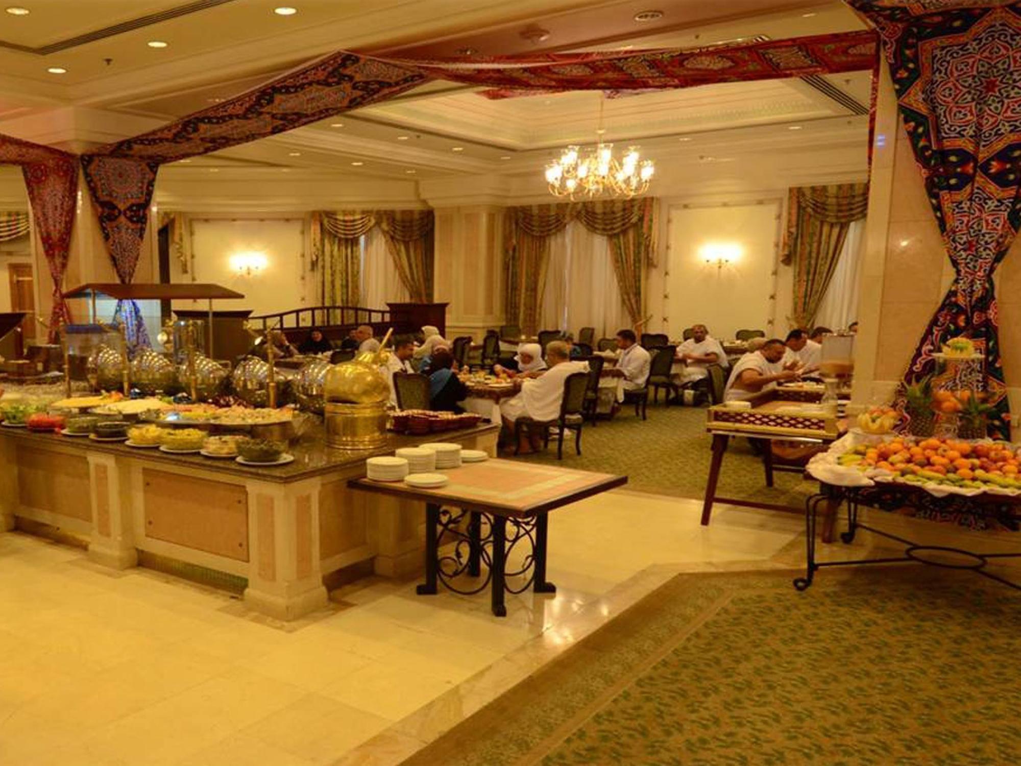 Отель Makkah Grand Coral Мекка Экстерьер фото